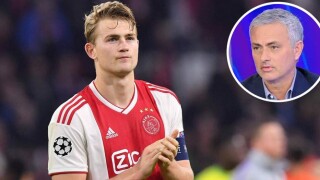 Моу искал Де Лихт в 