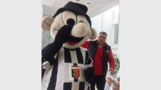 Смърф влезе в пловдивския Общински съвет (ВИДЕО)