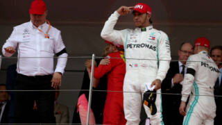 4 от 6 за шампиона Хамилтън, посвети победата на Лауда