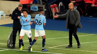 ФИФА одобрява петте смени на мач