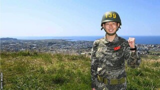 Хюн-Мин Сон за казармата: Спяхме 10 човека в една стая. Никой не говореше с мен