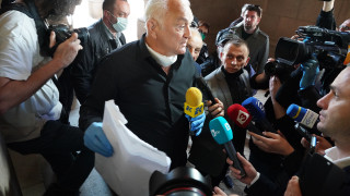 Диков: Ще върна акциите в 