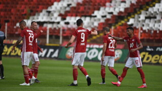 ЦСКА загря за рестарта с победа над 