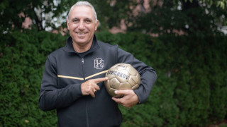 Стоичков гласува преди 