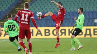 Бум на COVID-19 в ЦСКА 1948, отлагат мачове на тима