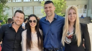 Тервел Пулев и Цвети Радойчева изпратиха абитуриенти от спортно училище
