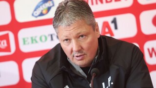 Любо Пенев: Продължава в българския футбол да бъде весело, не е нормално