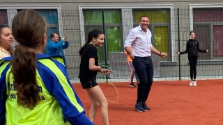 Кубрат Пулев тренира с отбор по лека атлетика (ВИДЕО)