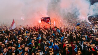 Лудата радост на 