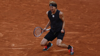 Зверев пречупи Алкарас за полуфинал на 