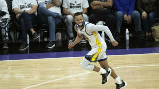 Не е от тази планета: Къри избухна с 50 т. и прати Голдън Стейт на полуфинал