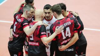 Нефтохимик свали Хебър от волейболния връх след драма (ВИДЕО)