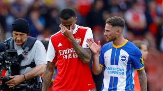 Арсенал се прости с титлата след унижение 