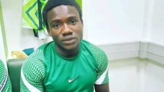 Той играе на улицата, но мениджър го вкара в националния отбор 