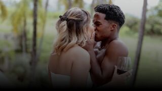 Той е на 17, ще играе в Реал и иска дете от нея сега. Тя се колебае! 