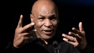 Тайсън шокира с диетата си за боя с Пол (ВИДЕО)