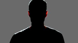 Арестуваха известен спортен водещ за изнасилване на дете