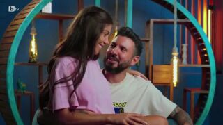 Мартин и Даниела из Шри Ланка: Ще те водя на барче, на кафенце... (ВИДЕО)
