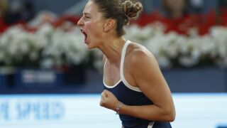 Украинска тенисистка се ръкува с рускиня, която си смени гражданството