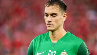 Фенове съблякоха Алекс Петков в Полша! (ВИДЕО)