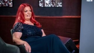 Преобразената Анна от &quot;Живот на кантар&quot; впечатлява със стил на абитуриентски бал (СНИМКИ+ВИДЕО)