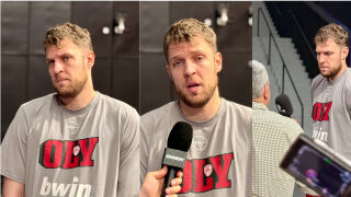 Сълзи и безсънна нощ - Везенков пое вината за загубата (ВИДЕО)