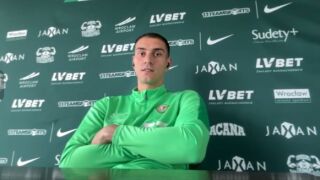 Алекс Петков: Стадионите в Полша показват колко е обичан футболът (ВИДЕО)