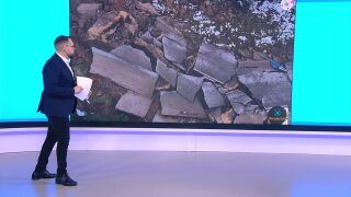 Снимка: Пътни знаци "като солети": 3D модел на свлачището край Смолян показва мащаба на бедствието в детайли
