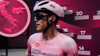Защо колоездачите на Giro d’Italia носят розово? (СНИМКИ)
