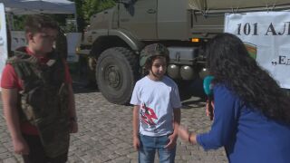 Снимка: Kids Expo Sofia: Деца влизат в ролята на полицаи, спешни медици, пожарникари и пилоти