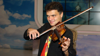 Васко Василев стопля сърца