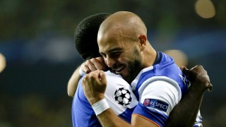 Съотборници изумиха с два невероятни пропуска в един мач! (ВИДЕО)