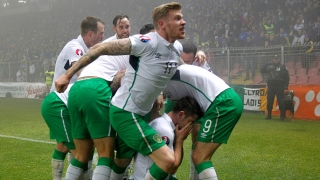 Вижте бурните празненства в съблекалнята на Ейре (ВИДЕО)