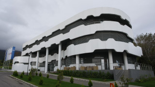 БФС вдигна завесата над базата в 