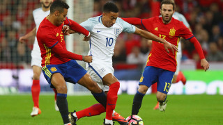 Англия и Испания си спретнаха зрелищно 2:2