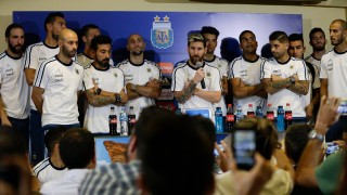 Лидерът Меси нападна медиите: Покажете респект (ВИДЕО)