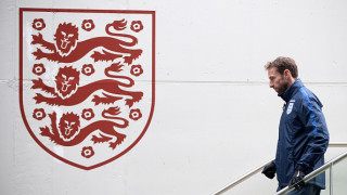 Гарет Саутгейт остава начело на Англия