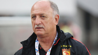 Сколари напуска 