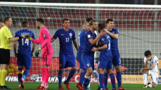 Реми в Атина класира 