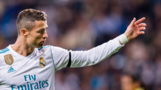 Кристиано напуска 