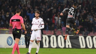 Фамозен гол на Романьоли не помогна на 