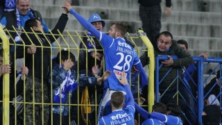 Гол с ръка донесе трите точки на 