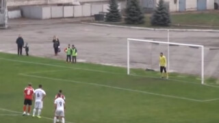 Да спасиш дузпа с... глава (ВИДЕО)