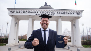 Кубрат Пулев вече е висшист (ВИДЕО)