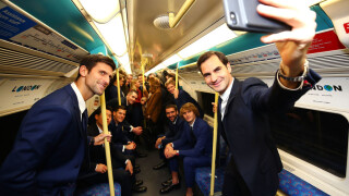 Тенис величия в метрото (ГАЛЕРИЯ)