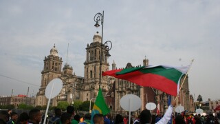 Каубои, латино танци и първа победа за 