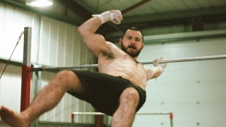 Полет на 5,87 м - новият световен рекорд в гимнастиката (ВИДЕО)