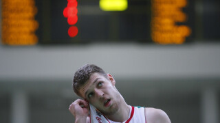 Без Везенков в световните квалификации