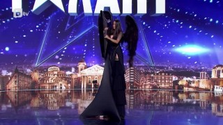 Анелия Божинова: Черният ангел с музикална душа