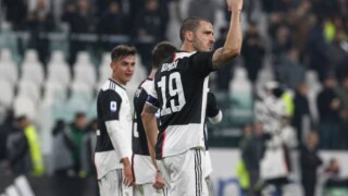 Бонучи се обвърза със 